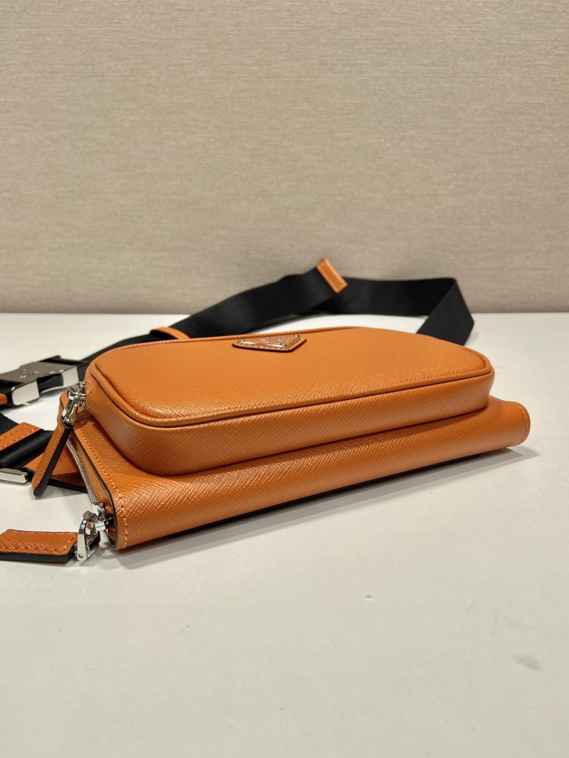 Pra*a waist chest packs